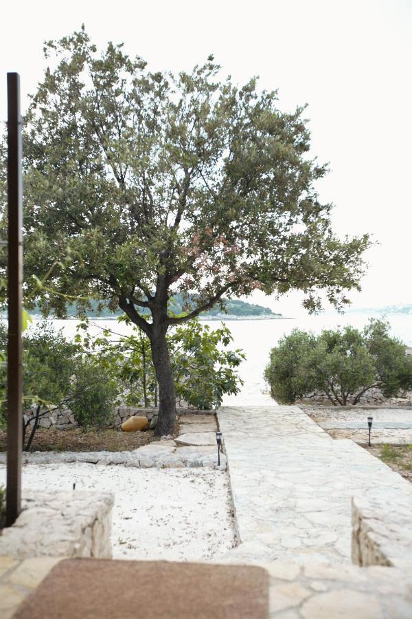 Kucica Uz More Sevid Εξωτερικό φωτογραφία
